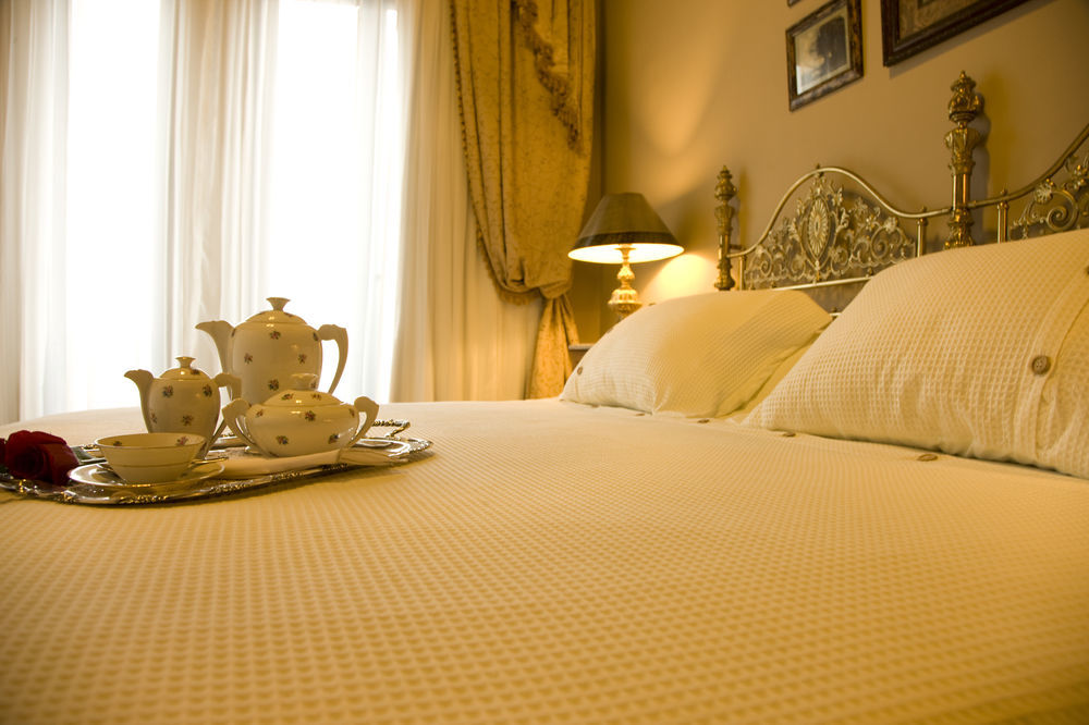 Hotel Boutique Mansion Del Rio Гуаякиль Экстерьер фото